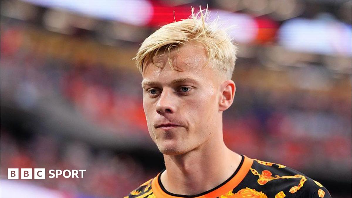 Tottenham Hotspur, Brighton ile £52m Van Hecke Anlaşmasını Tamamladı!