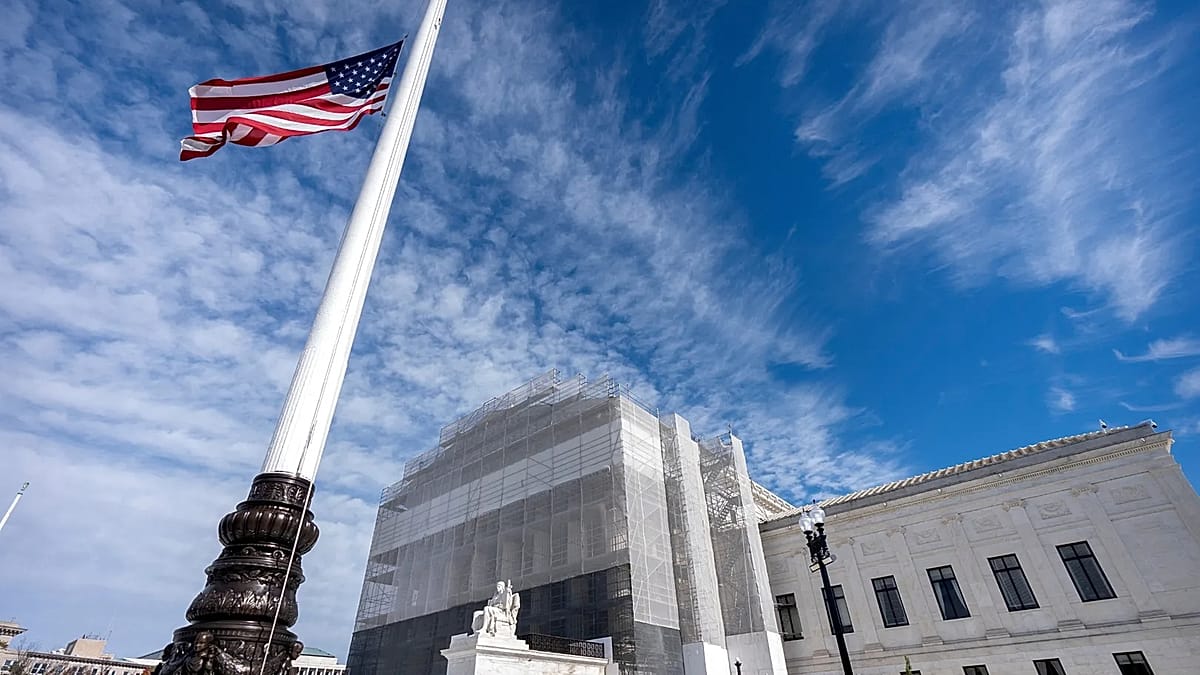 Supreme Court strikes down Trump’s executive order restricting birthright citizenship