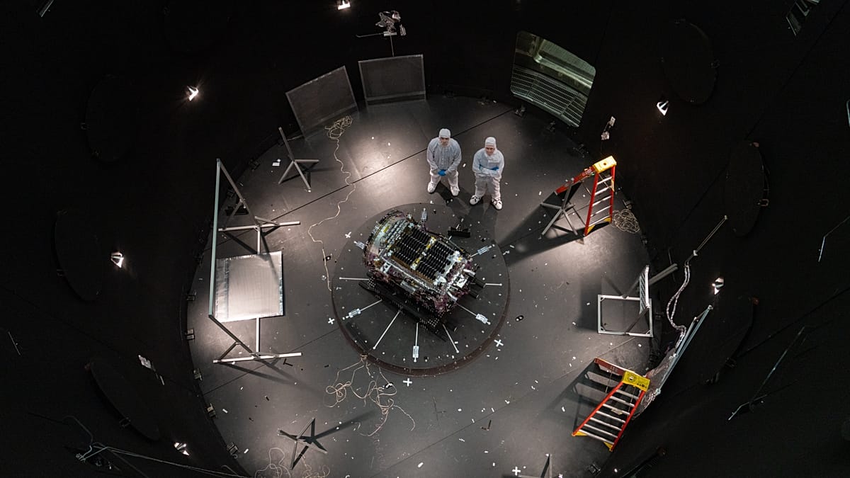 NASA’s Lifesaving Robot Launches to Save Swift Observatory from Earth Crash!