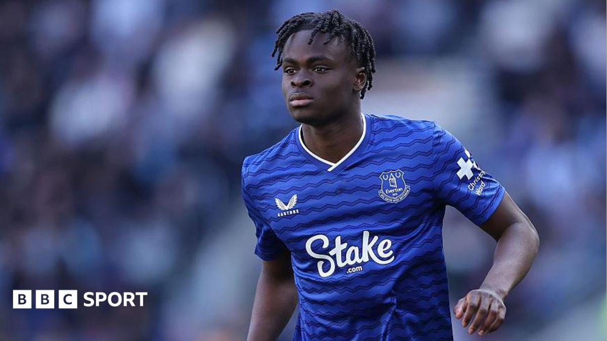 Everton Secures