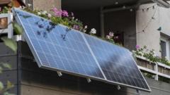 Plug-in Solar Panels: A New Way to Power Your Home!