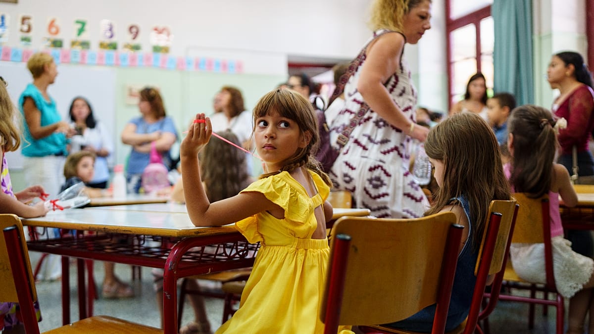 Greek Families Gear Up for Back-to-School Spending Surge!