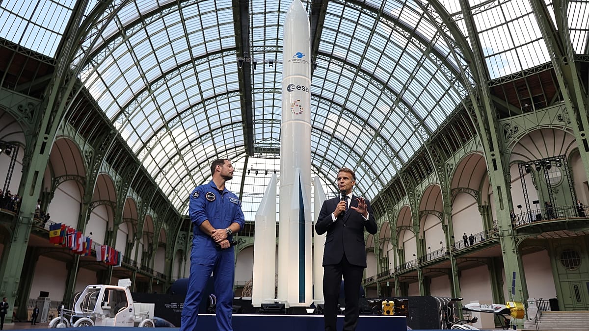 Macron and von der Leyen Urge Stronger European Space Industry Amid Security Threats